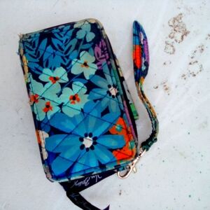 Small Vera Bradley ID wallet